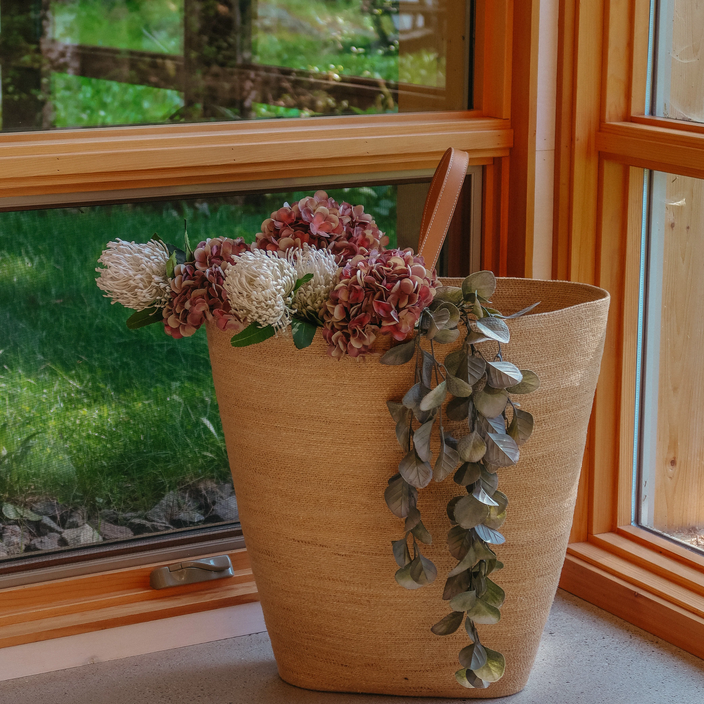 Banksia Floral Stem - Cream