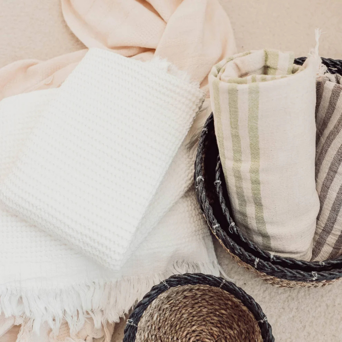 Hand Towel - Wave - White