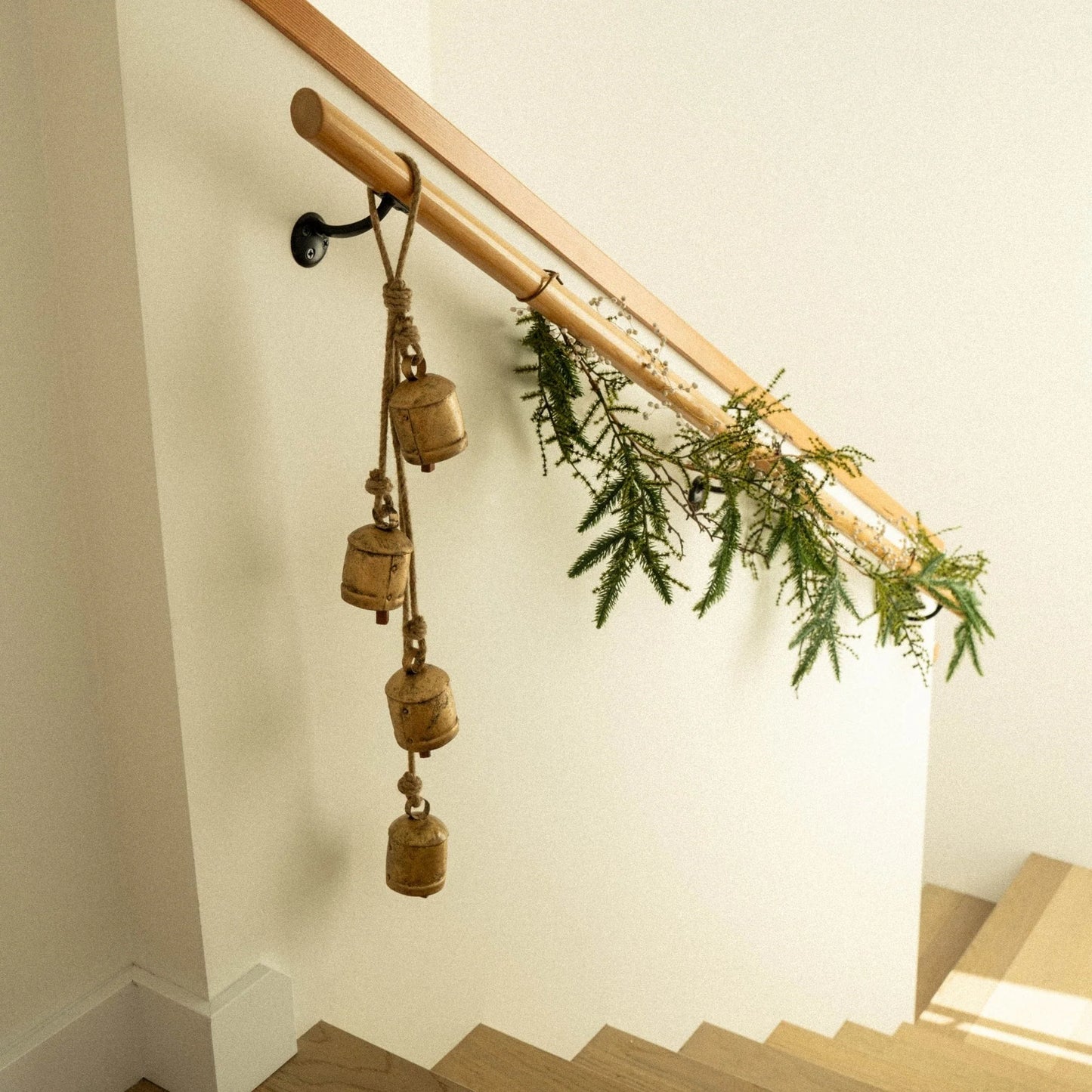 Rustic Bell Cascade-Large