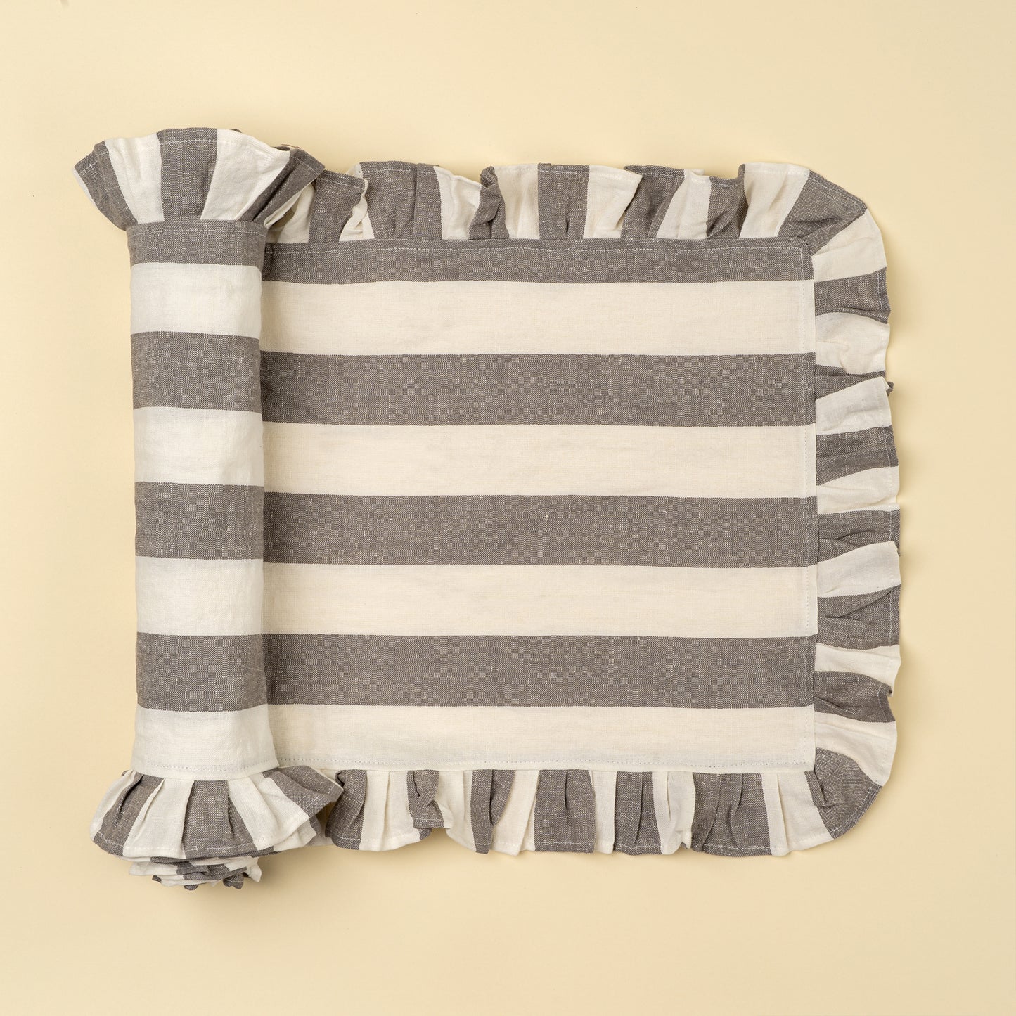Ruffle Thick Stripe Table Runner