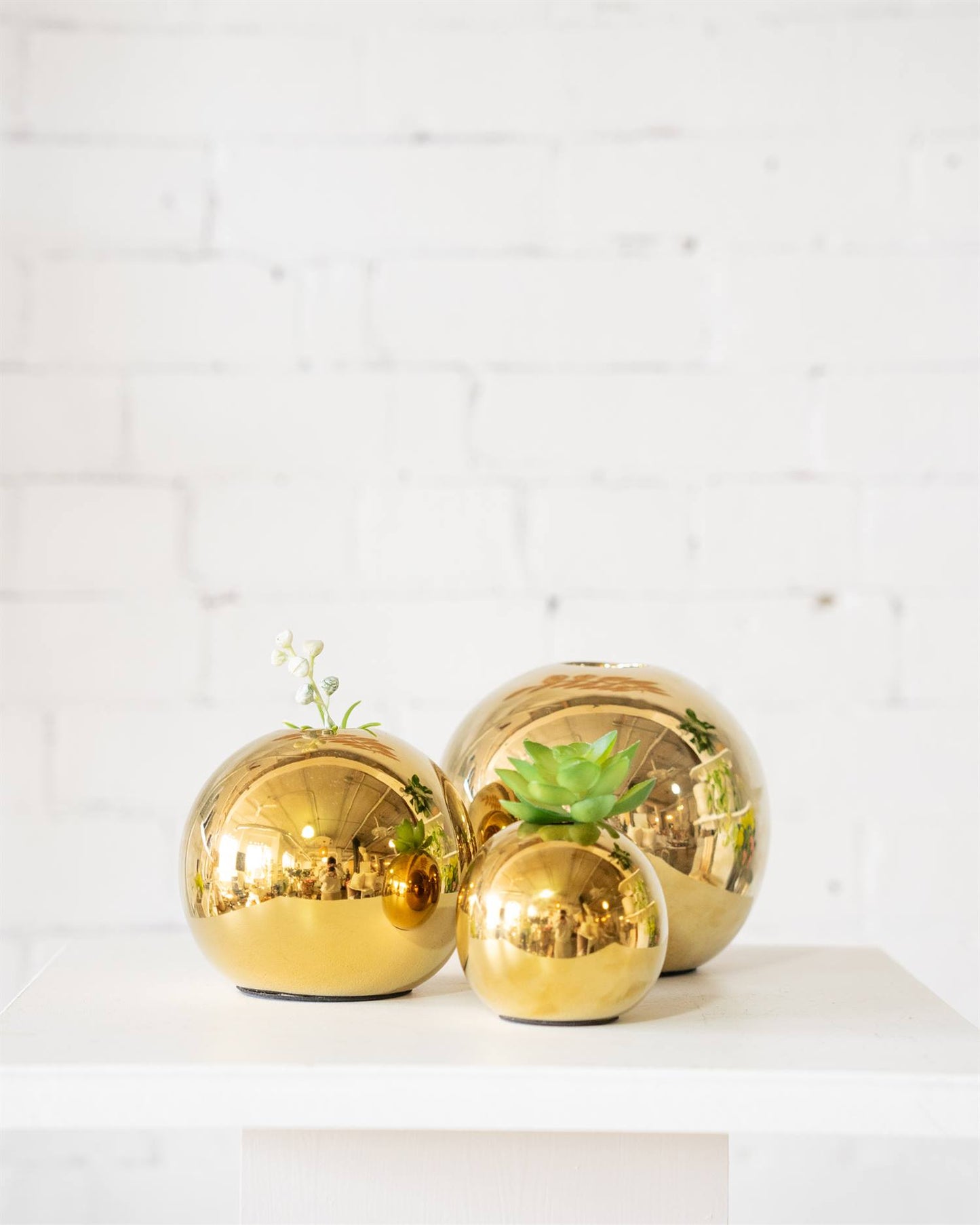 Gold Sphere Vases (Set of 3)